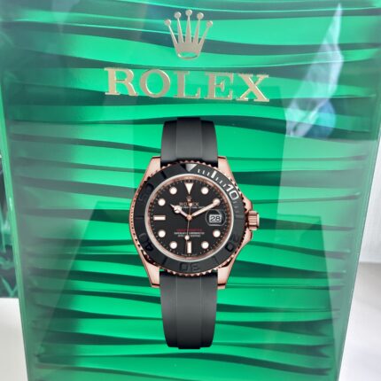VS Yacht-Master M126655-0002 Super Clone – Everose Gold, Black Dial, Oysterflex Strap